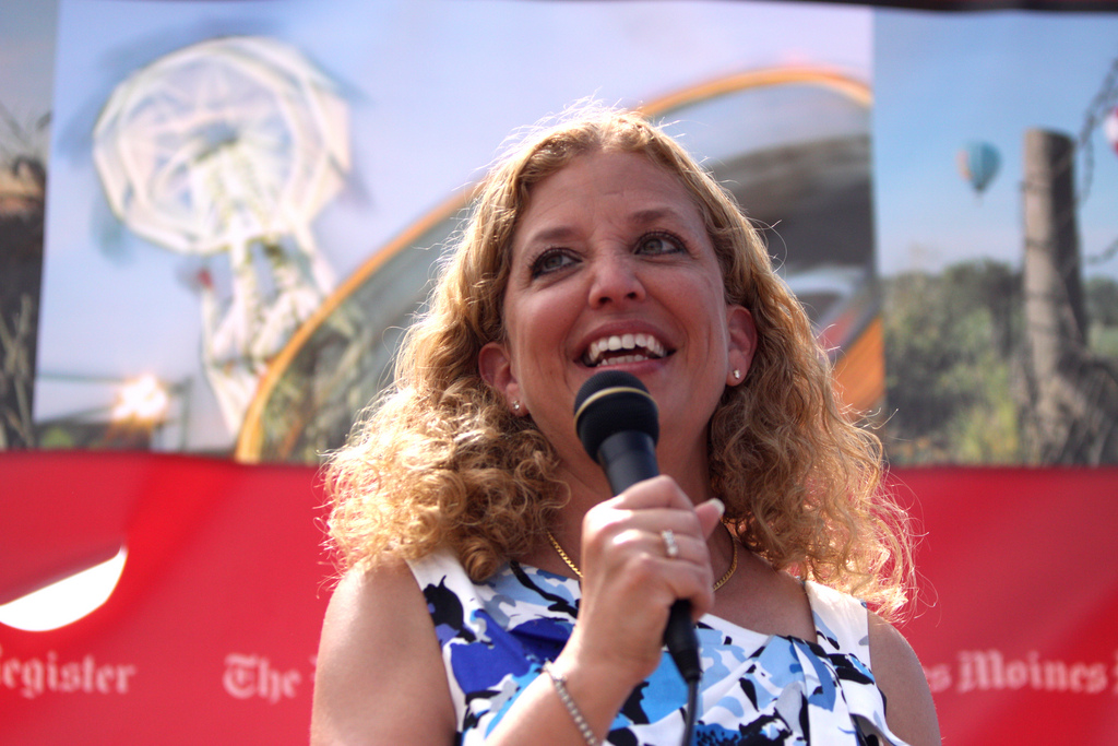 Debbie Wasserman Schultz styr demokraternas partiorganisation DNC. Foto: Gage Skidmore CC BY-SA 2.0