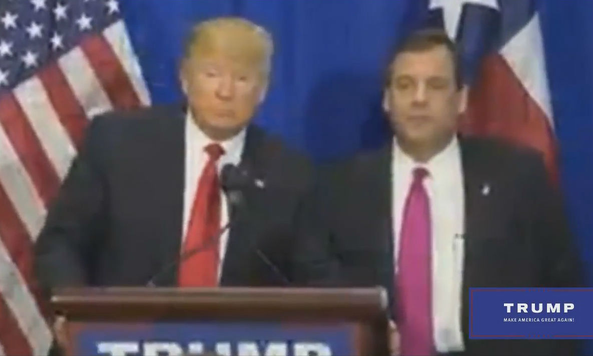 Chris Christie ger sitt officiella stöd till Donald Trump