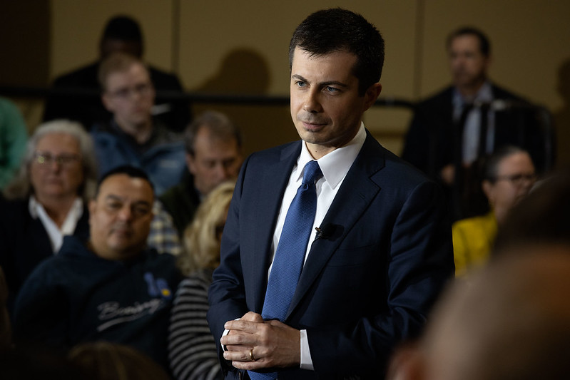 Pete Buttigiegs avskedstal – ger inte stöd till Biden